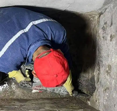 蒋湖农场电缆沟堵漏