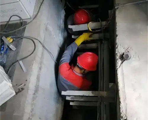 蒋湖农场电缆沟堵漏